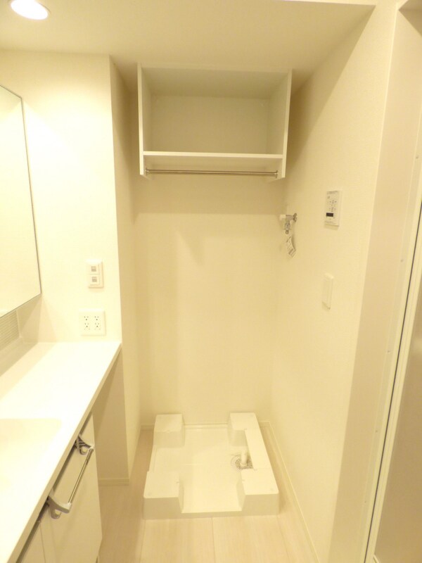 洗面所(室内洗濯機置場)