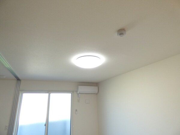 設備(全室リモコン照明付)