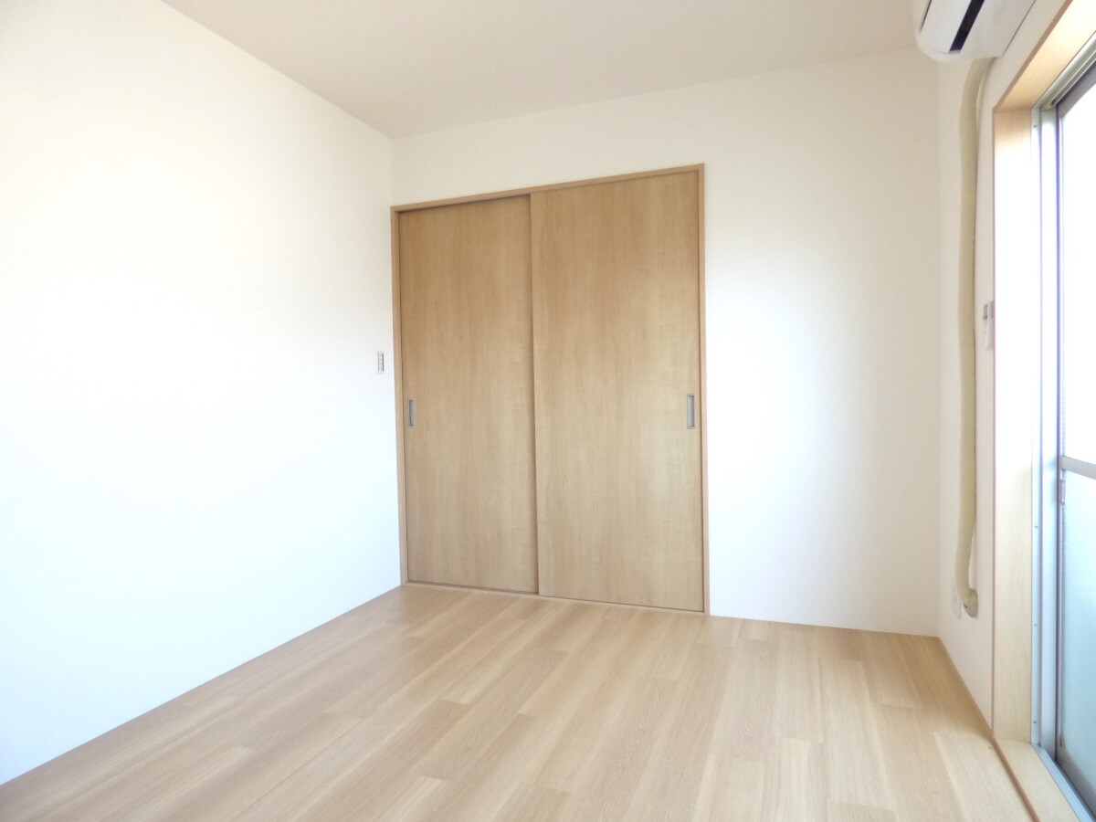 物件内観写真11　(オールフローリング)