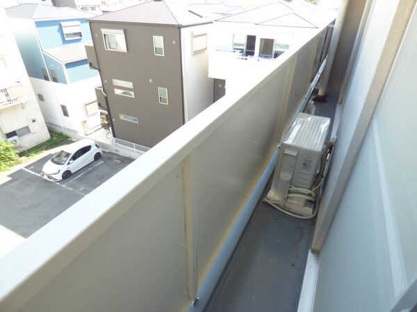バルコニー・ベランダ(南東向きバルコニーで日当たり良好)