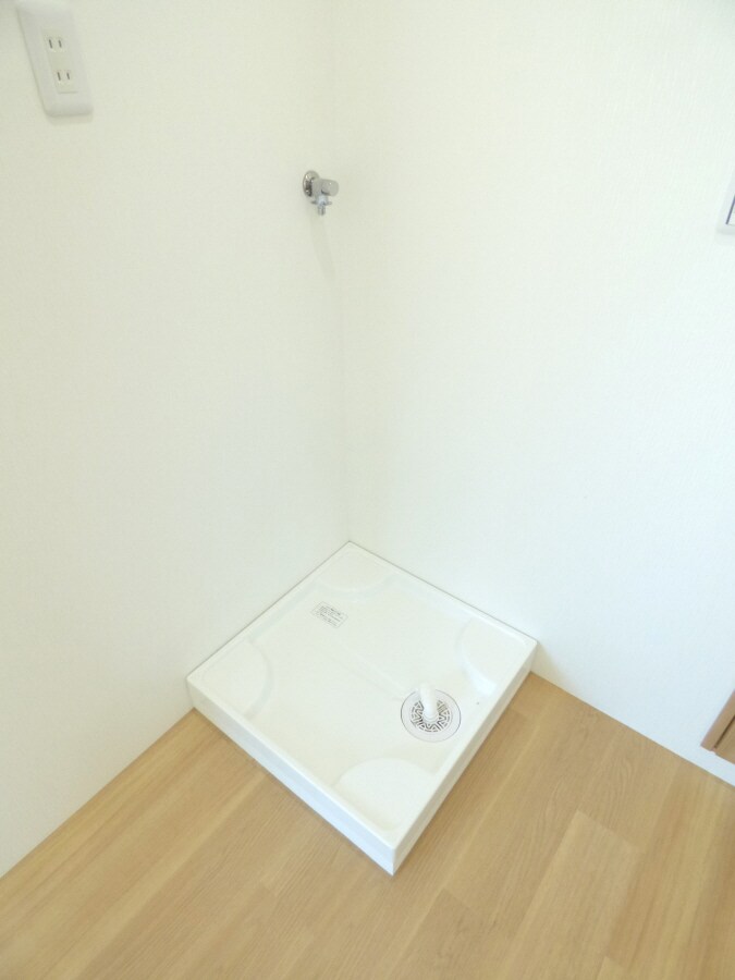 物件内観写真15　(室内洗濯機置場)