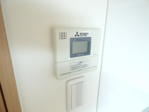 設備(給湯器リモコン)