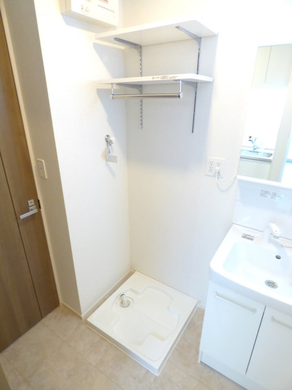 洗面所(室内洗濯機置場)