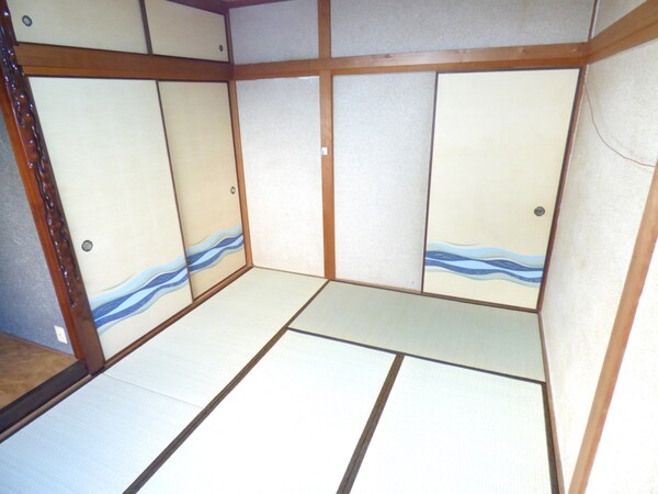 居室(落ち着きのある和室)