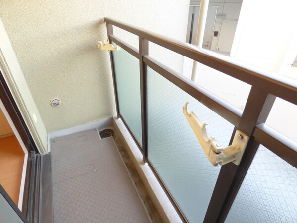 バルコニー・ベランダ(南西向きバルコニーで日当たり良好)