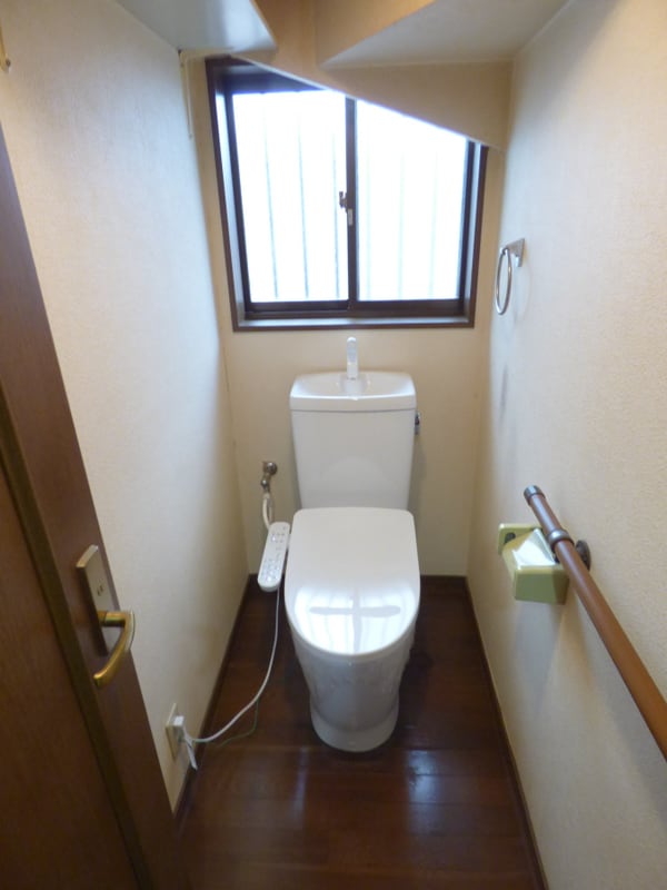 トイレ(ウォシュレット付トイレ)