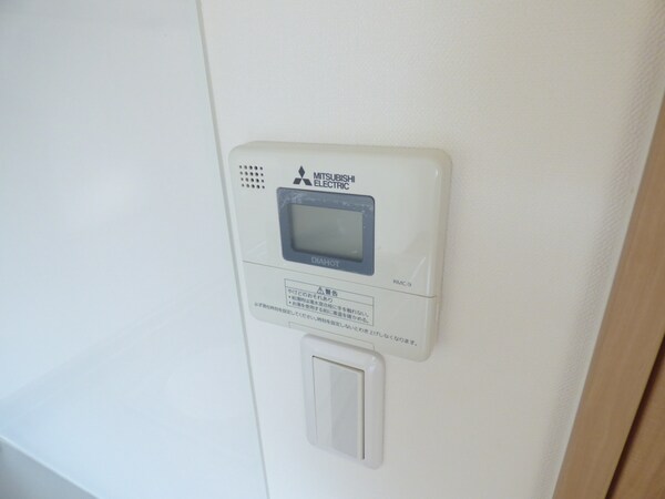 設備(給湯器リモコン)