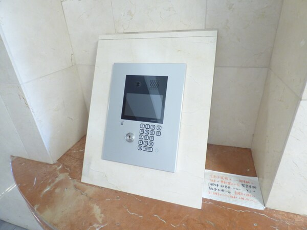 セキュリティ(安心のオートロック完備)