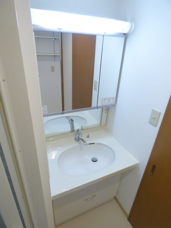 洗面所(キレイな洗面台)