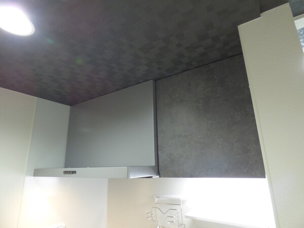 キッチン(レンジフード＆キッチン収納)