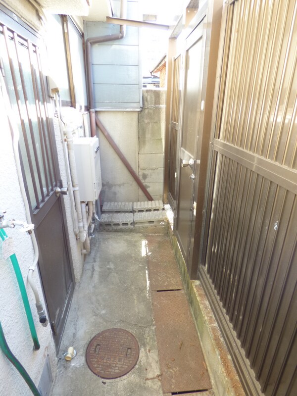 バルコニー・ベランダ(裏の物干し場)