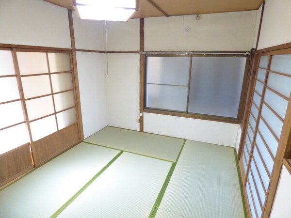 居室(キレイな和室)