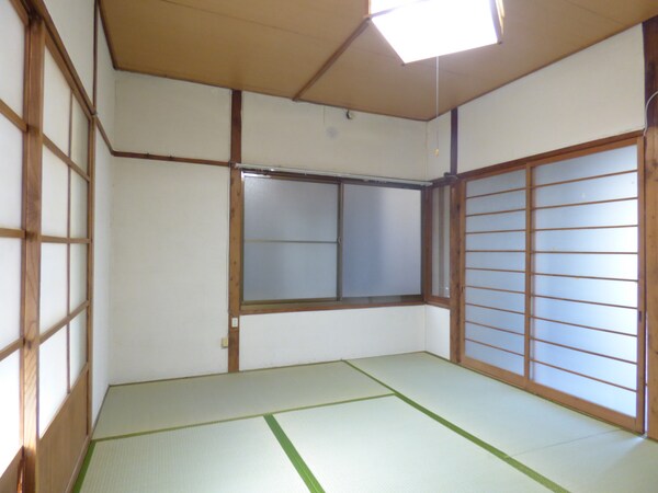 居室(畳表替えしました)