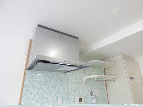キッチン(レンジフード)