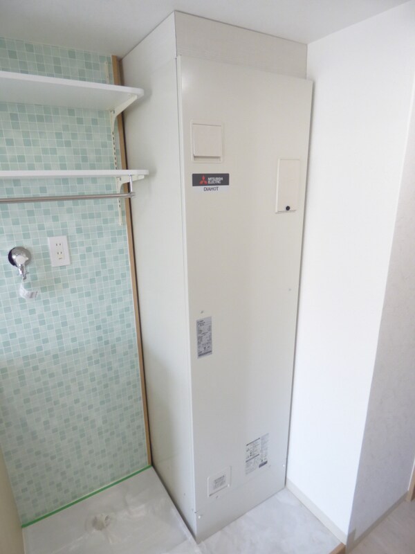 設備(電気温水器)