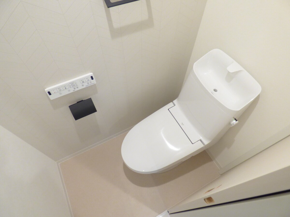 物件内観写真7　(ウォシュレット付トイレ)