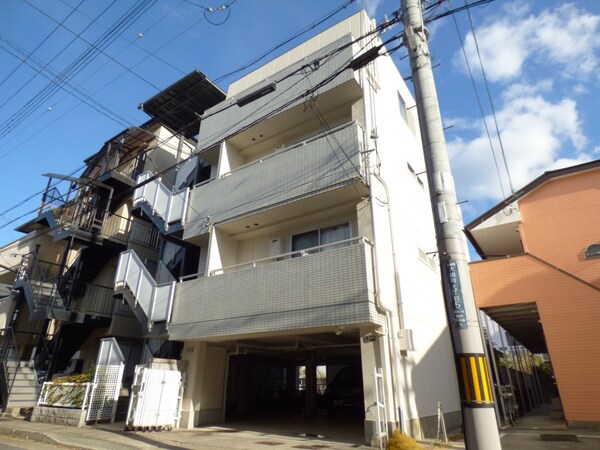 外観(全室角部屋設計)