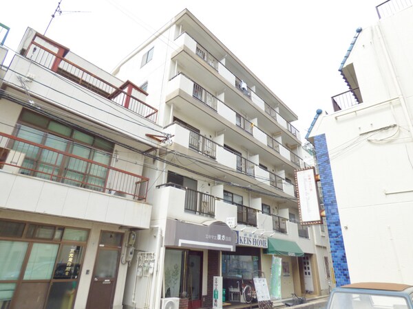 外観(外壁塗装済みの板宿駅近マンション)
