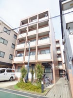 コンクリート調のオシャレなマンション