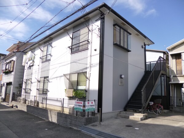 外観(平成８年築のキレイなハイツ)