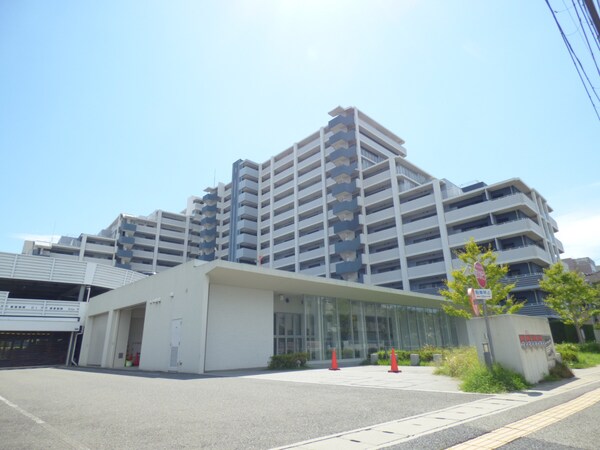 外観(平成２３年築のキレイな大型分譲マンション)