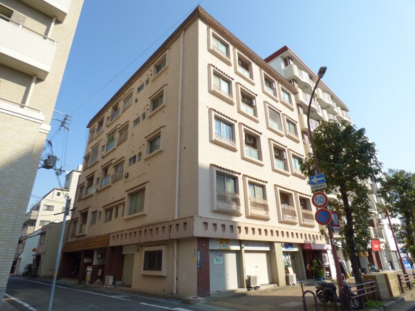 外観(板宿駅南側の分譲マンション)