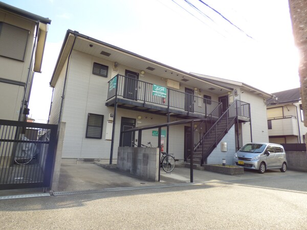 外観(平成１１年築のキレイなハイツ)