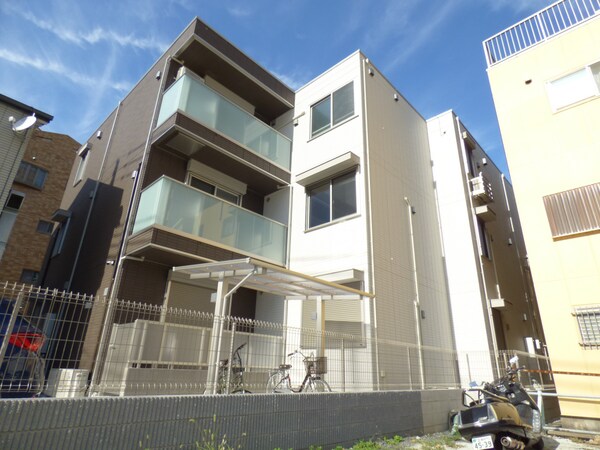 外観(大和ハウス施工の築浅マンション)