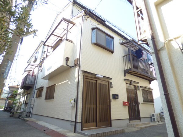 外観(平成９年築キレイなテラスハウス)