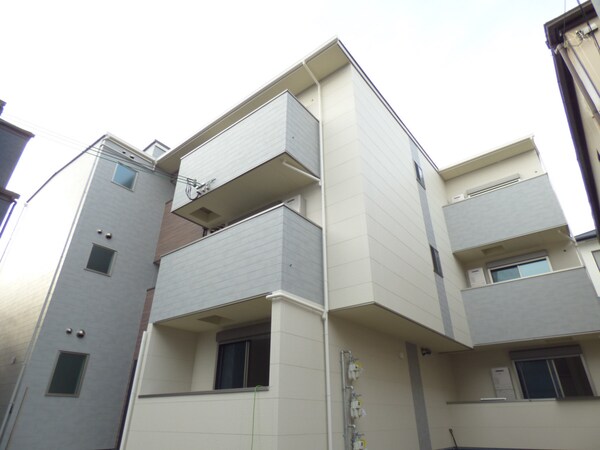 外観(散歩コースのある広い公園のそばで犬の散歩にもｇｏｏｄ)