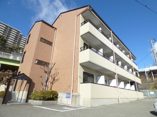外観(日当たり良好のキレイなマンション)