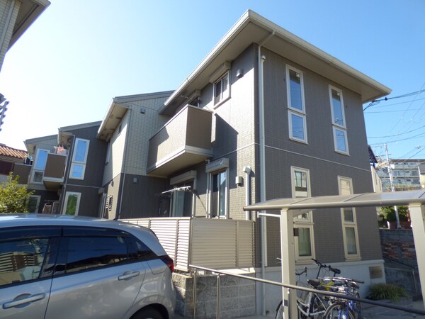 外観(大和ハウス施工の築浅ハイツ)