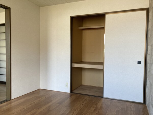 寝室