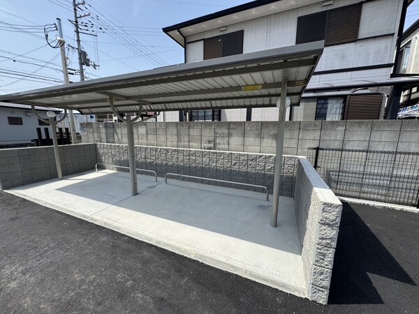 敷地内／建物