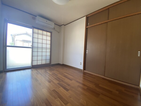 寝室