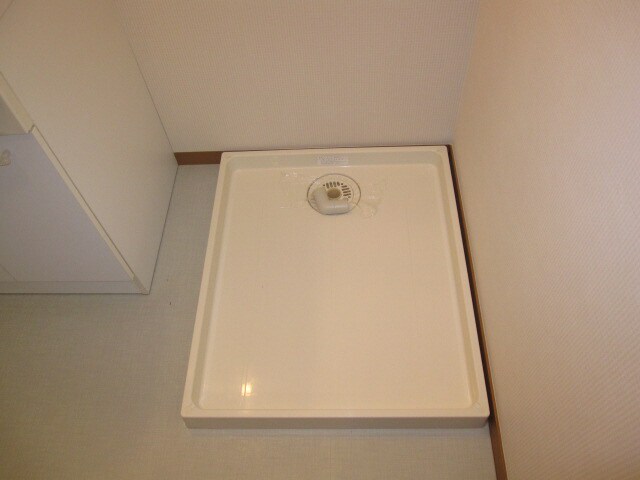 物件内観写真16　(洗濯パン)