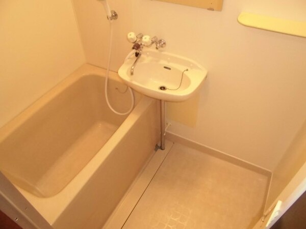 バス／シャワールーム等