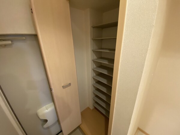 収納