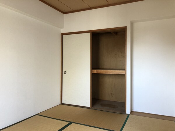 寝室