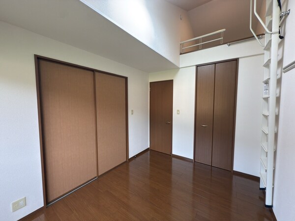 寝室